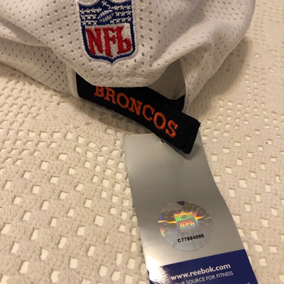 BRONCOS HAT - Picture 2 of 4